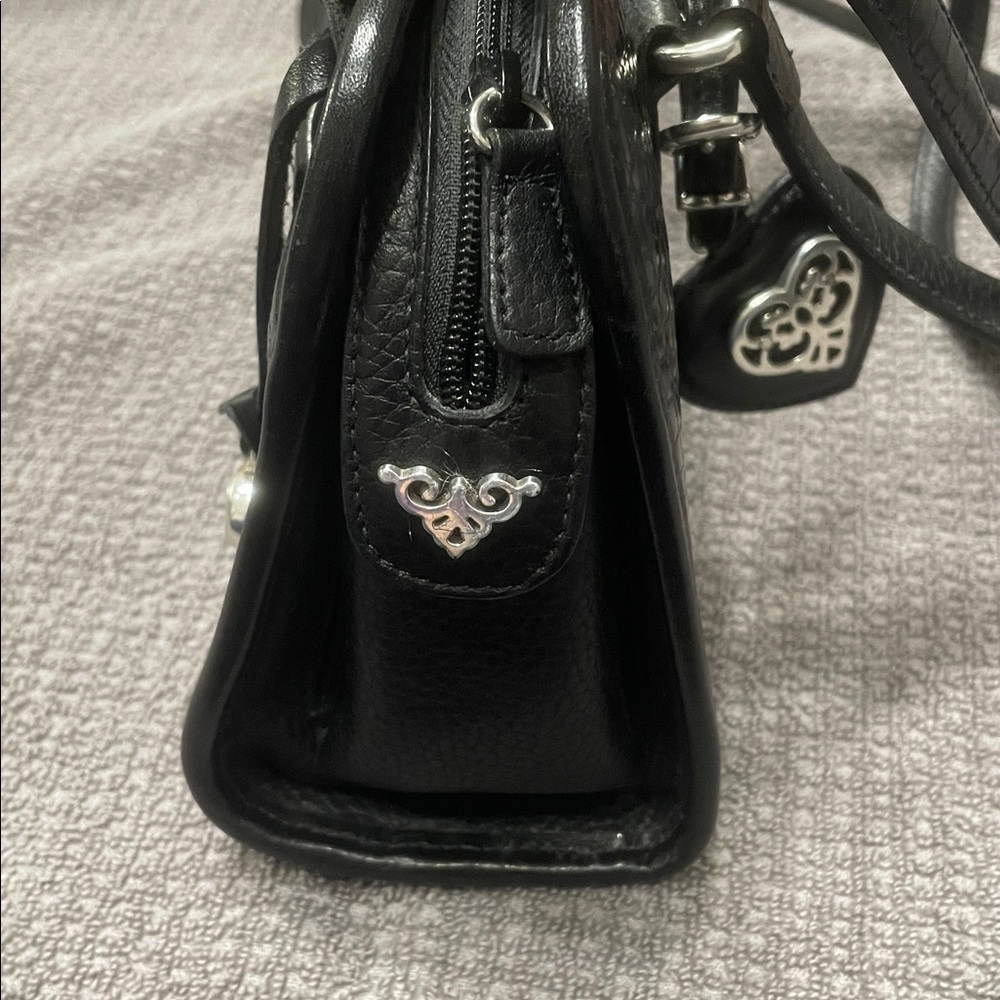 Brighton Black Crocodile-Embossed leather Shoulder Bag. Hearts. Pre-owned. Tote - Picture 16 of 16